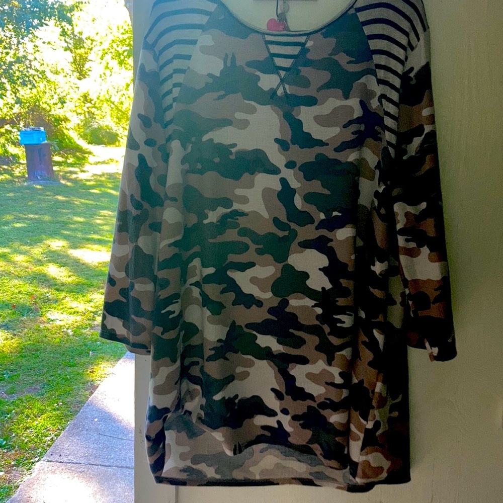 I am selling a long sleeve shirt from a boutique